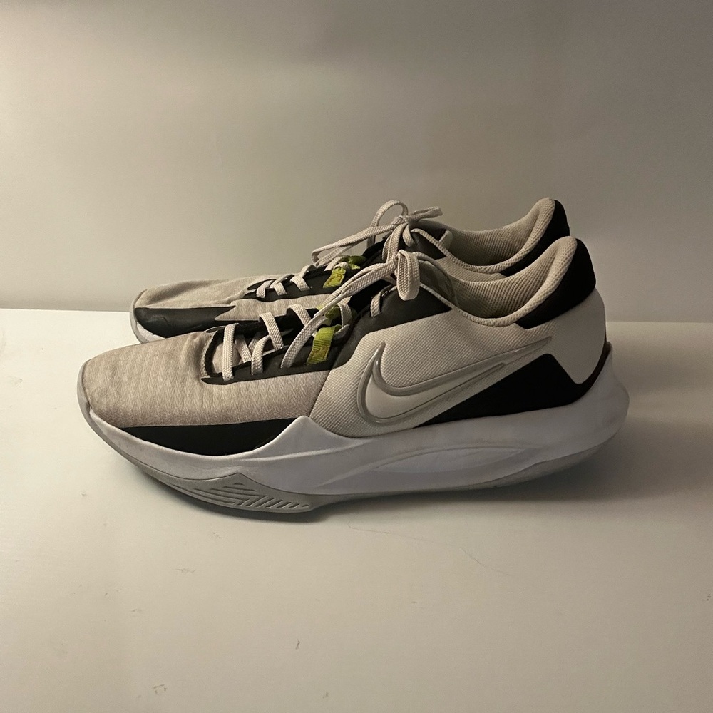 Nike Precision VI Basketball Shoes